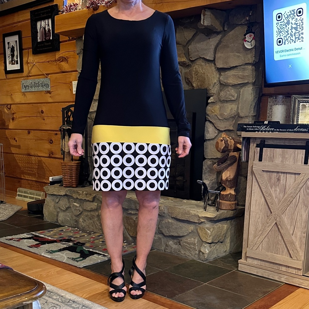 Joseph Ribkoff Black and Yellow Geometric Mini Skirt